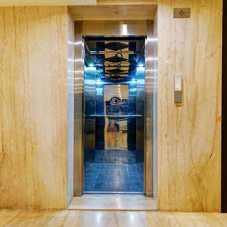 Super Townhouse Dev'S Inn By Cj Gunadala Exterior foto